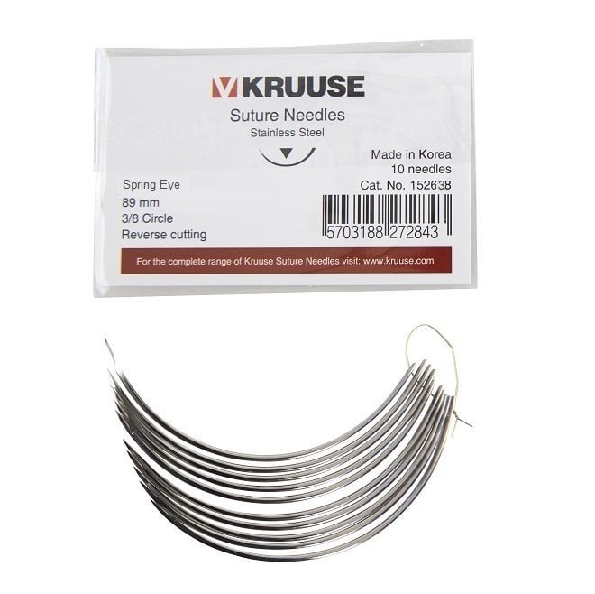 Kruuse-Vet Sütür İğnesi. Spring Eye. 3/8. Keskin. 89 mm. 10/pk