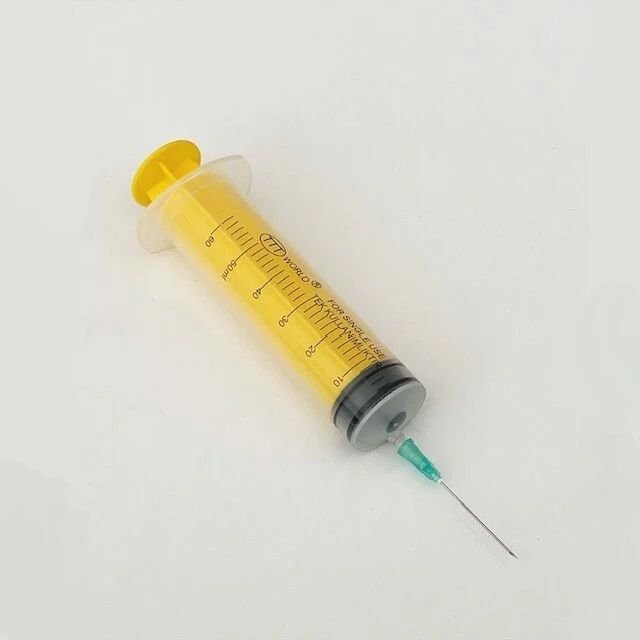 TTT Plastik Enjektör. 50 ml. Contalı. 21G Yeşil İğneli ( 1 Adet )